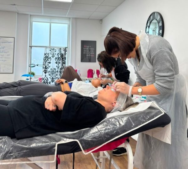 Lash lift training class in progress