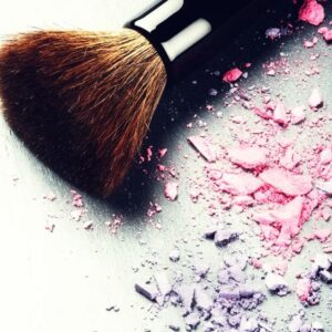 Make-up brush with crushed pink blusher