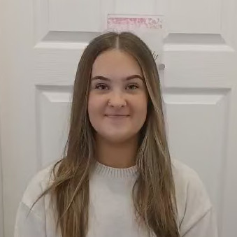 Isabel, a graduate of The Beauty Academy